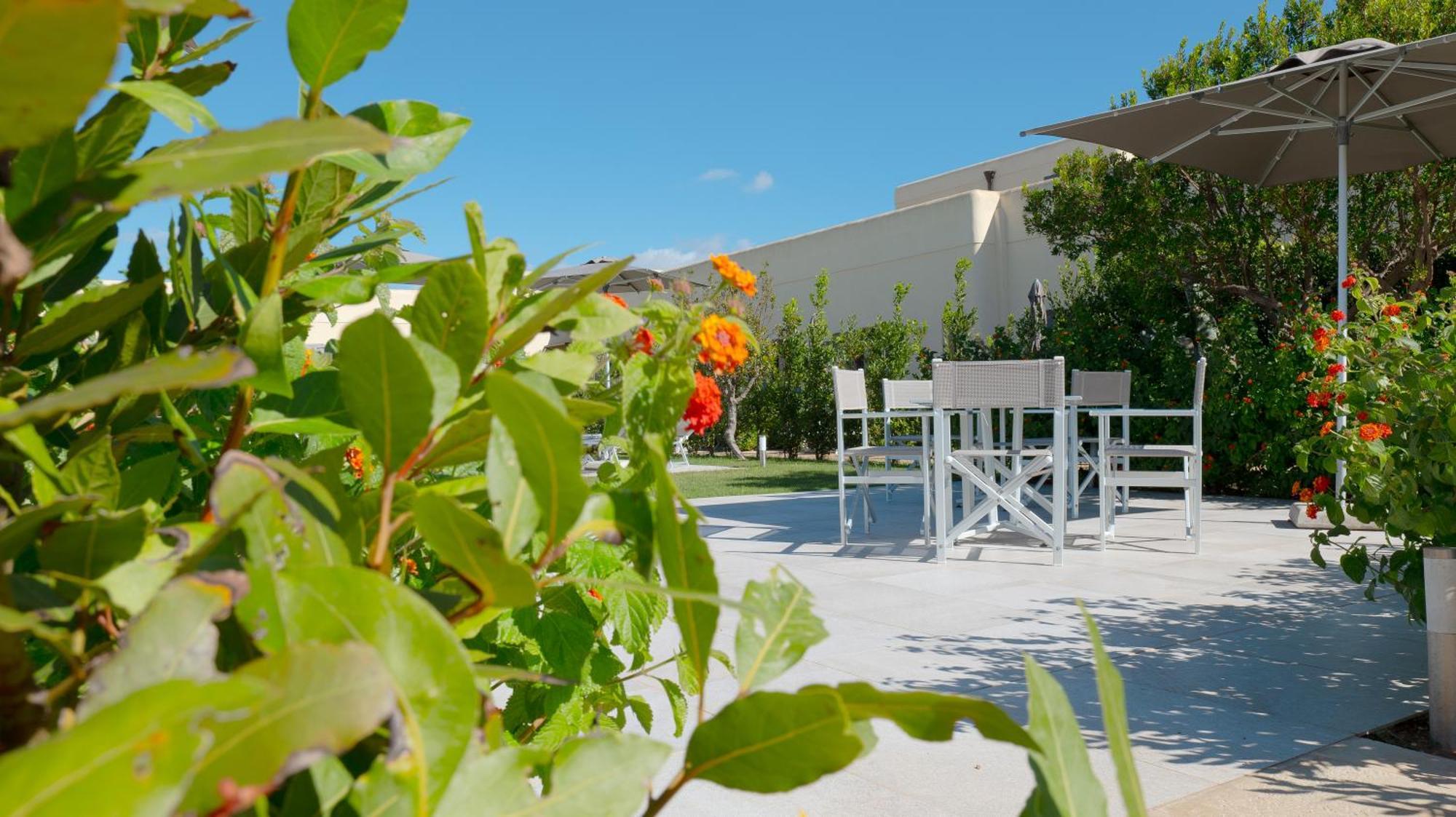 Delle Rose, & Horse Riding 3*