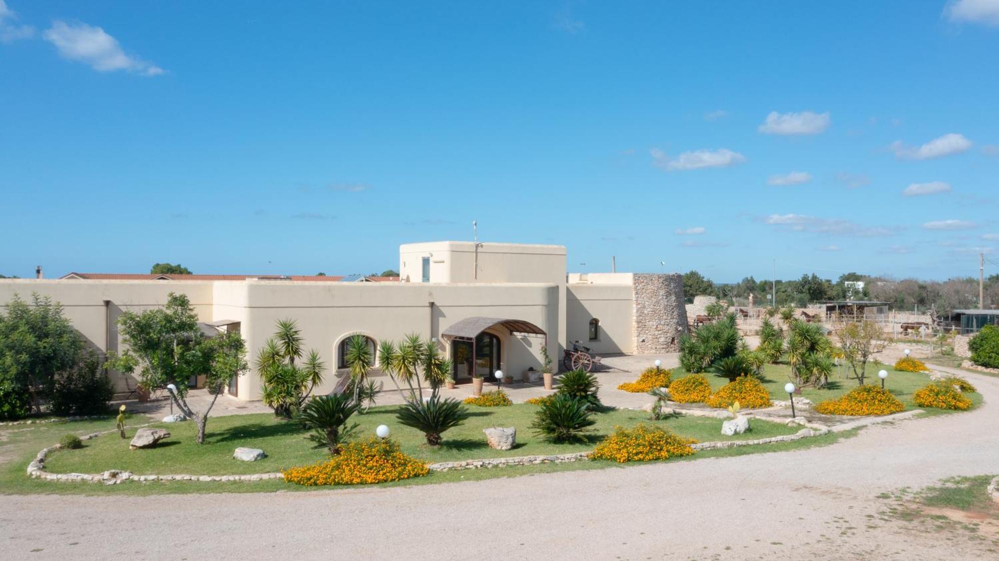 Hotel Delle Rose, & Horse Riding Torre Vado